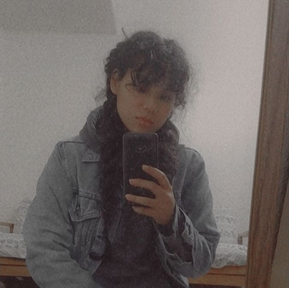 Meet your Posher, Maya